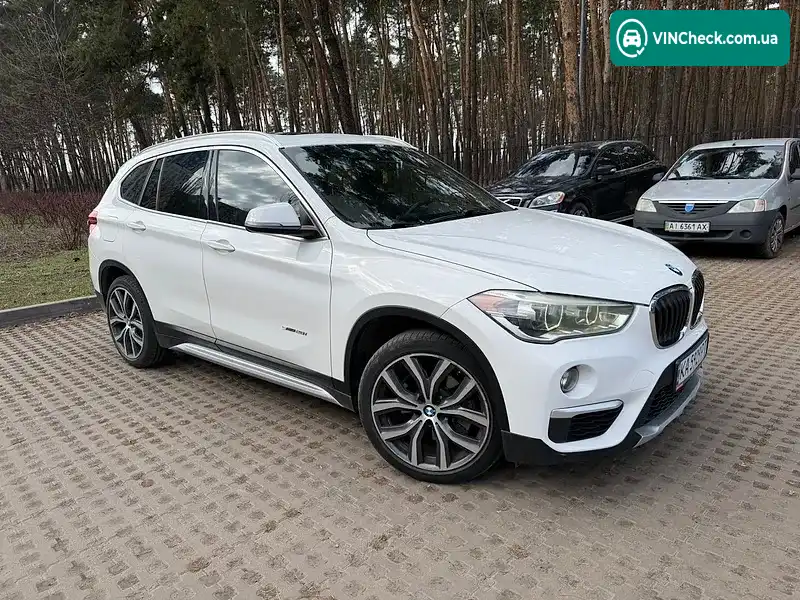BMW X1 2017, фото з оголошення 2 з 11, VIN WBXHU7C37H5H34841