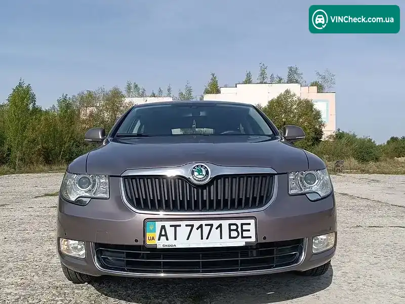 Skoda Superb 2012, фото з оголошення 2 з 20, VIN TMBAB43T5CB301089