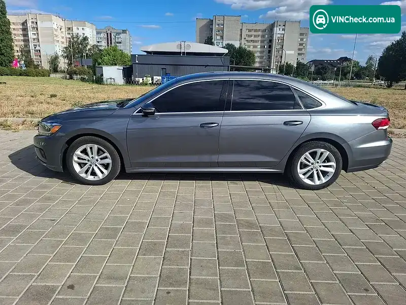 Volkswagen Passat 2020, фото з оголошення 2 з 20, VIN 1VWSA7A33LC014062