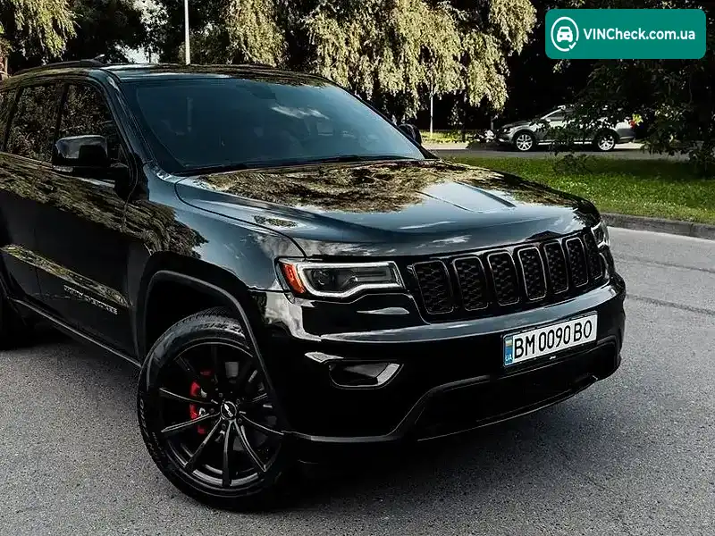 Jeep Grand Cherokee 2019, фото з оголошення 2 з 20, VIN 1C4RJFBG7KC856284