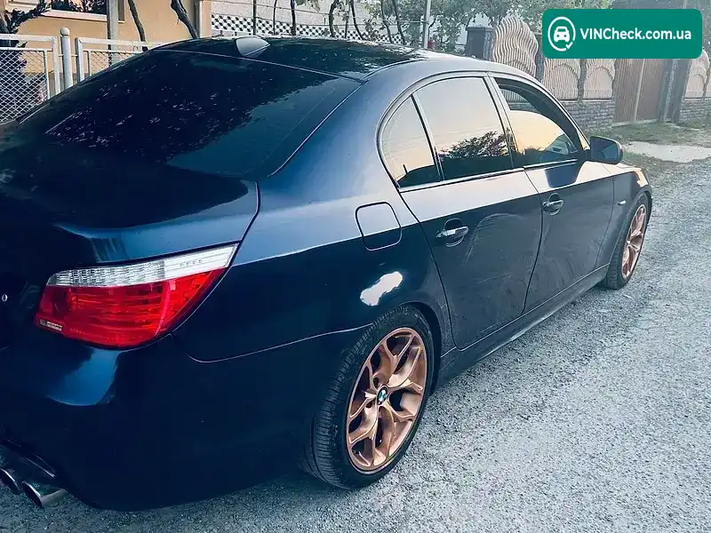 BMW 5 Series 2005, фото з оголошення 2 з 4, VIN WBANE710X0CM03199