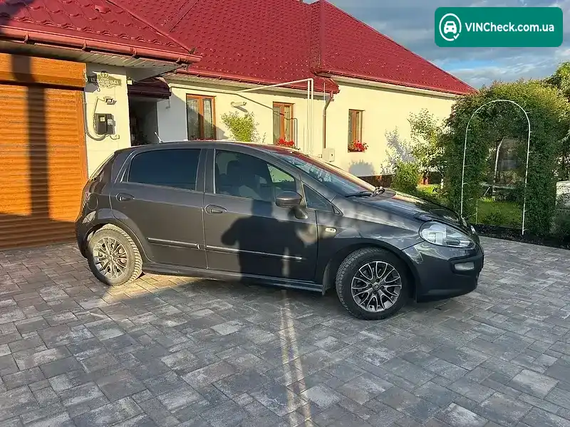 Fiat Punto 2010, фото з оголошення 2 з 20, VIN ZFA19900001691948