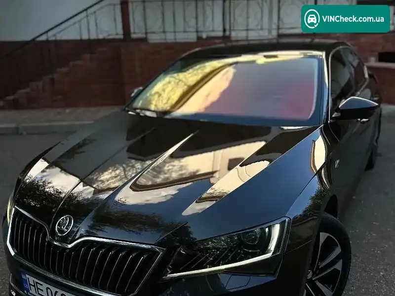Skoda Superb 2017, фото з оголошення 2 з 20, VIN TMBAJ8NP8JB300171