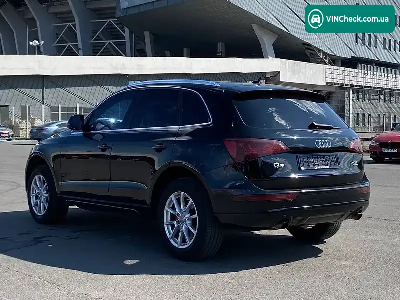 Audi Q5 2010, фото з оголошення 2 з 18, VIN WA1CFAFP6BA055436
