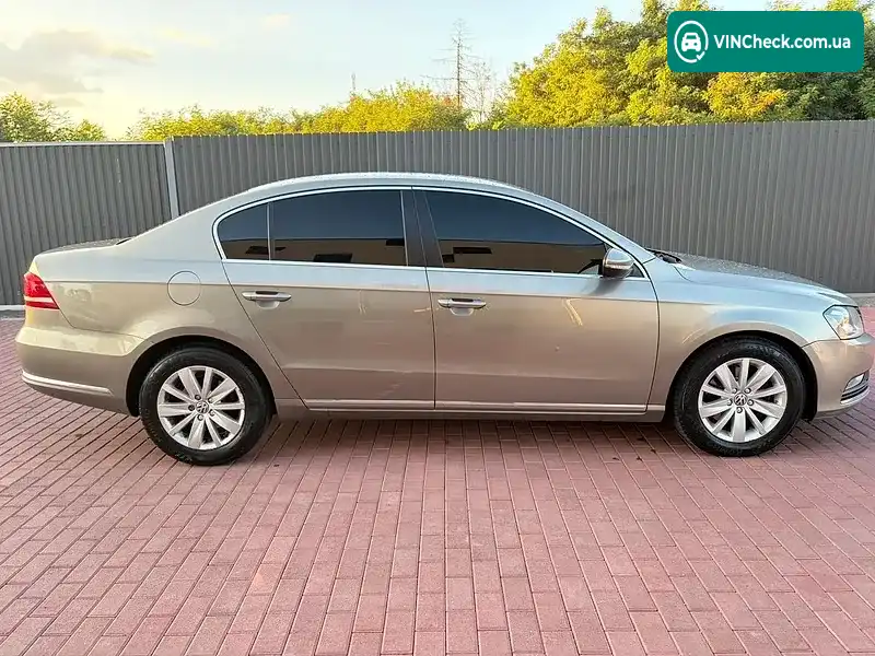 Volkswagen Passat 2013, фото з оголошення 1 з 20, VIN WVWZZZ3CZEP011169