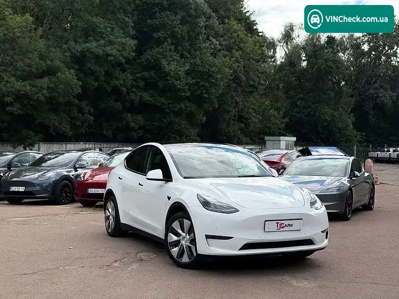 Tesla Model Y 2022, фото з оголошення 1 з 20, VIN 7SAYGAEE2NF383055