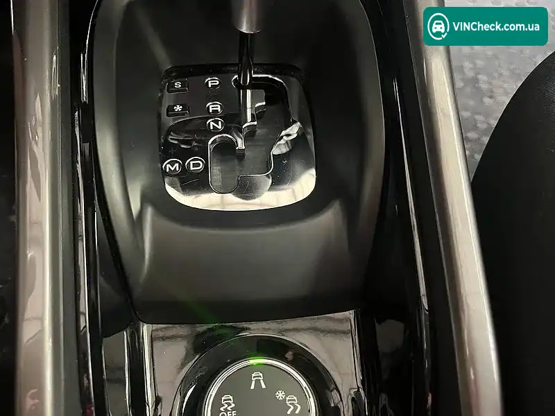 Peugeot 2008 2017, фото з оголошення 2 з 20, VIN VF3CUHNVTHY117080