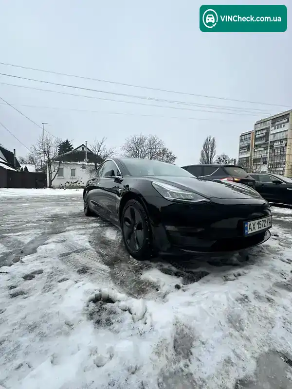 Tesla Model 3 2019, фото з оголошення 1 з 9, VIN 5YJ3E7EA3KF372235