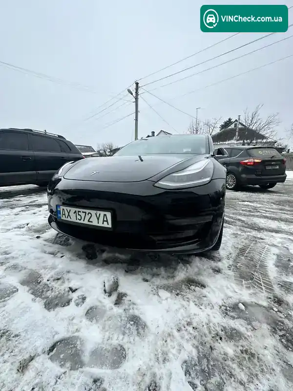 Tesla Model 3 2019, фото з оголошення 2 з 9, VIN 5YJ3E7EA3KF372235