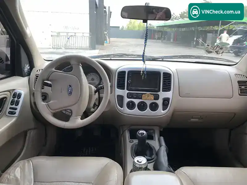 Ford Maverick 2005, фото з оголошення 2 з 14, VIN WF0CU93Z25KD09724