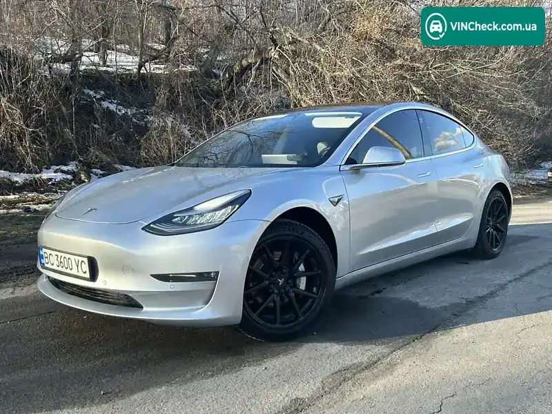 Tesla Model 3 2018, фото з оголошення 2 з 21, VIN 5YJ3E1EA1JF016605