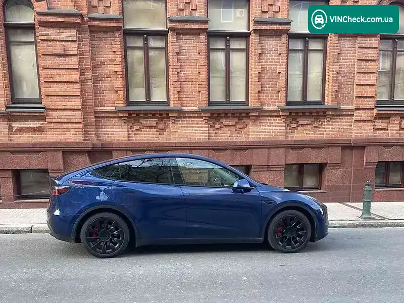 Tesla Model Y 2021, фото з оголошення 1 з 17, VIN 5YJYGDEE8MF240379