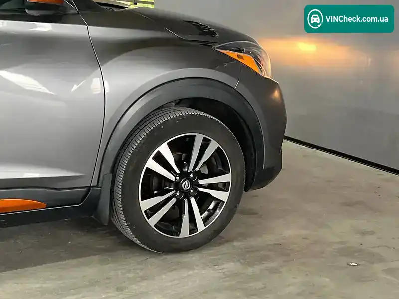 Nissan Kicks 2019, фото з оголошення 2 з 21, VIN 3N1CP5CU8KL536871
