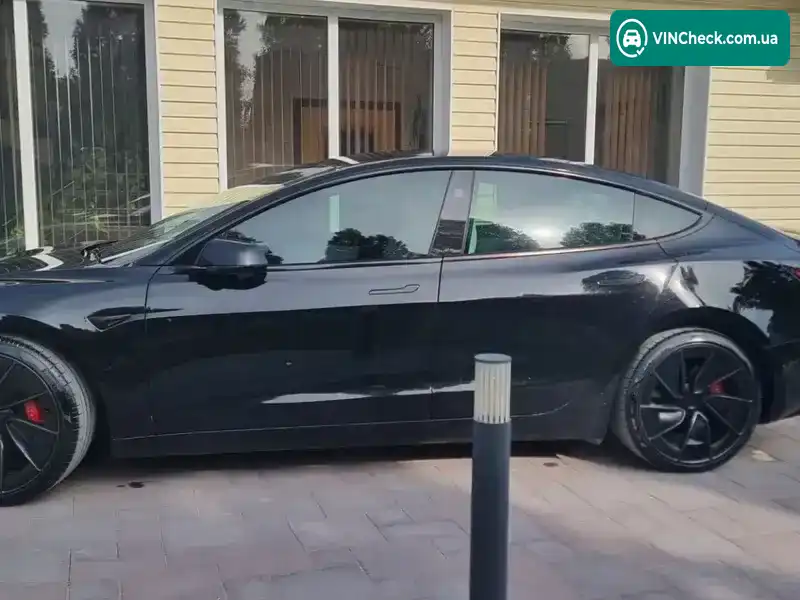 Tesla Model 3 2024, фото з оголошення 2 з 19, VIN 5YJ3E1ET3RF785619