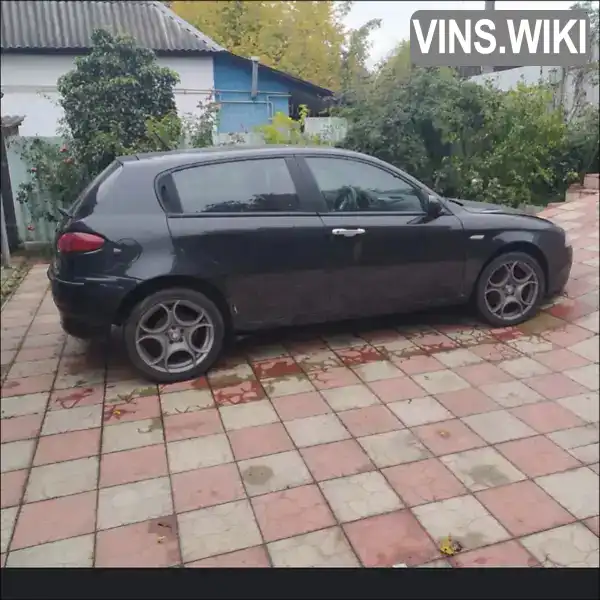 Alfa Romeo 147 2001, фото з оголошення 2 з 4, VIN ZAR93700003077903