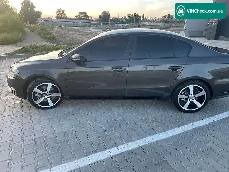 Volkswagen Passat 2013, фото з оголошення 2 з 14, VIN WVWZZZ3CZEP010486