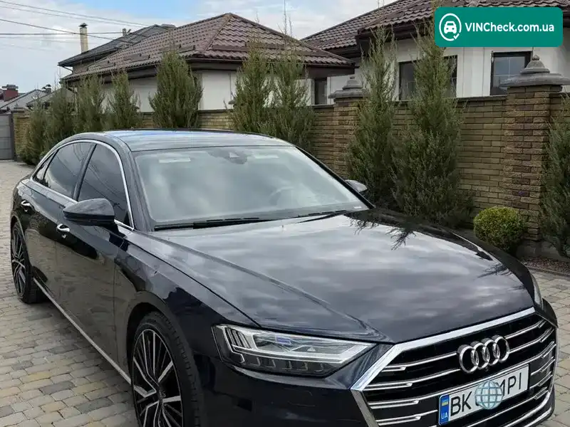 Audi A8 2019, фото з оголошення 2 з 17, VIN WAU8EAF81KN024754