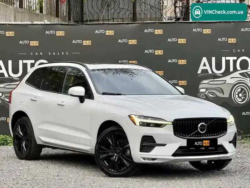 Volvo XC60 2022, фото з оголошення 2 з 21, VIN YV4L12DK1N1973064