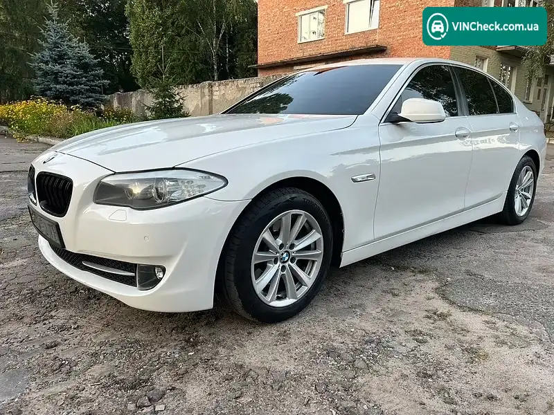 BMW 5 Series 2012, фото з оголошення 1 з 18, VIN WBAFW15030DY48547