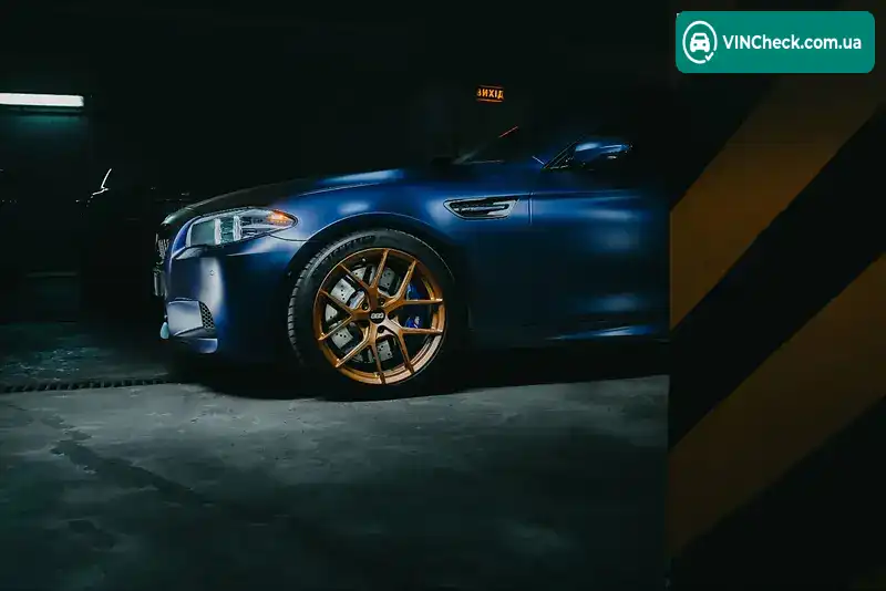 BMW M5 2013, фото з оголошення 2 з 18, VIN WBSFV91090DW96924