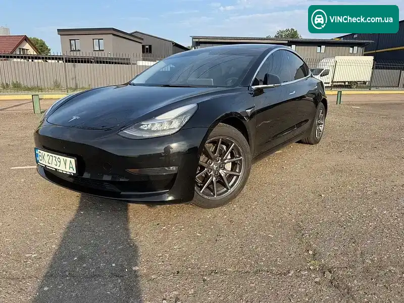 Tesla Model 3 2018, фото з оголошення 1 з 17, VIN 5YJ3E1EB0JF127400