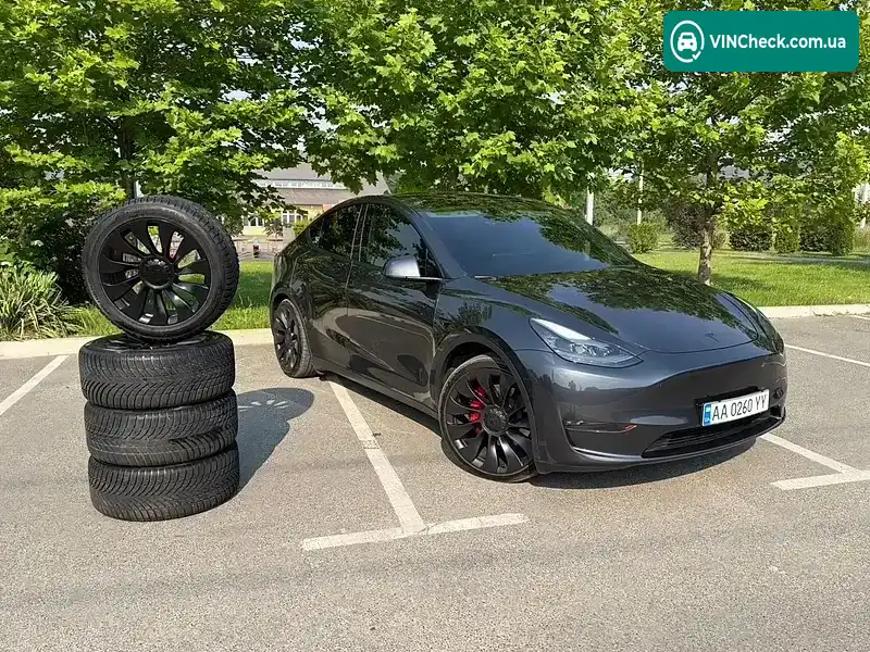 Tesla Model Y 2024, фото з оголошення 1 з 20, VIN 7SAYGDEF3RF039900