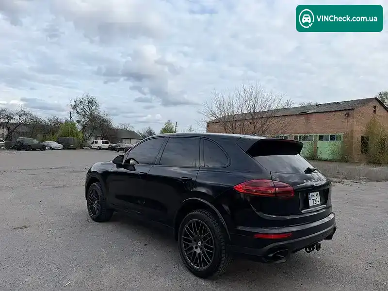 Porsche Cayenne 2016, фото з оголошення 2 з 21, VIN WP1AA2A27HKA80196