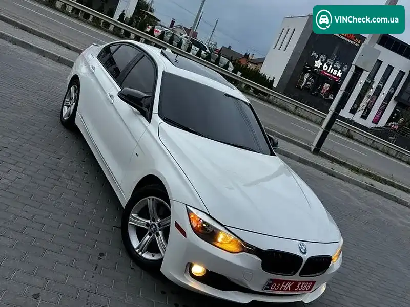 BMW 3 Series 2012, фото з оголошення 1 з 20, VIN WBA3A5C54CF347439