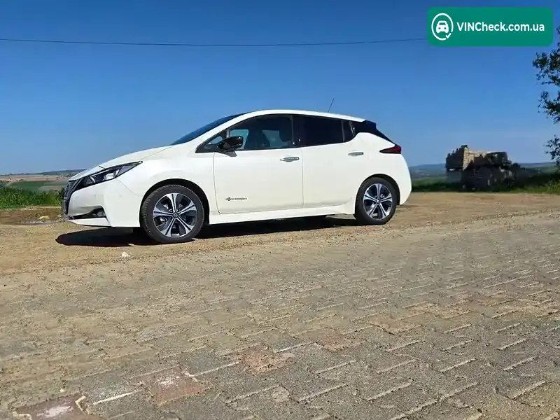 Nissan Leaf 2019, фото з оголошення 2 з 17, VIN SJNFAAZE1U0035355