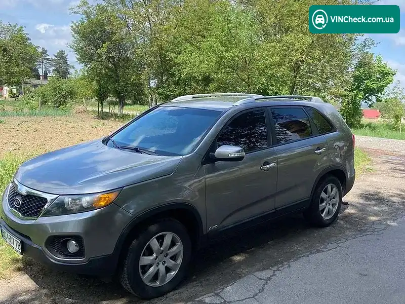 Kia Sorento 2012, фото з оголошення 2 з 9, VIN 5XYKTCA65DG343780