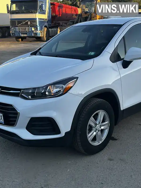Chevrolet Trax 2018, фото з оголошення 2 з 17, VIN 3GNCJNSB7KL198417
