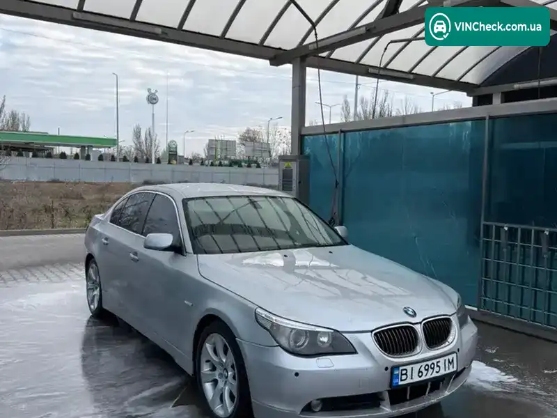 BMW 5 Series 2003, фото з оголошення 1 з 21, VIN WBANA71000B106556