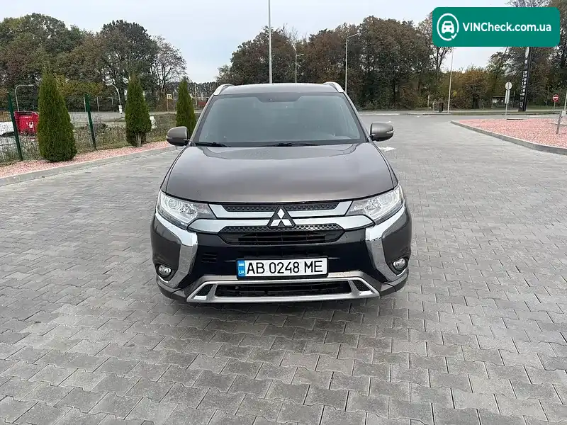 Mitsubishi Outlander 2019, фото з оголошення 2 з 20, VIN JA4J24A54KZ056676