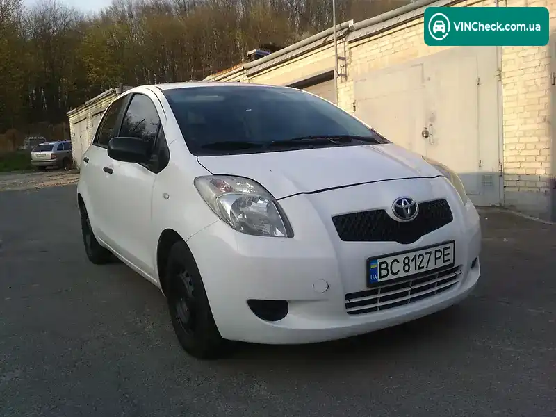 Toyota Yaris 2006, фото з оголошення 1 з 9, VIN JTDKG923700029821