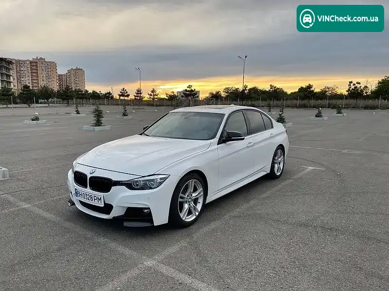 BMW 3 Series 2016, фото з оголошення 2 з 3, VIN WBA8E5C51HK388717