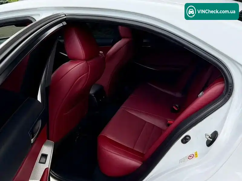 Lexus IS 2017, фото з оголошення 2 з 11, VIN JTHBA1D24H5051599