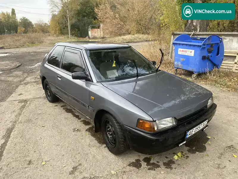 Mazda 323 1989, фото з оголошення 2 з 6, VIN JMZBG139200169987