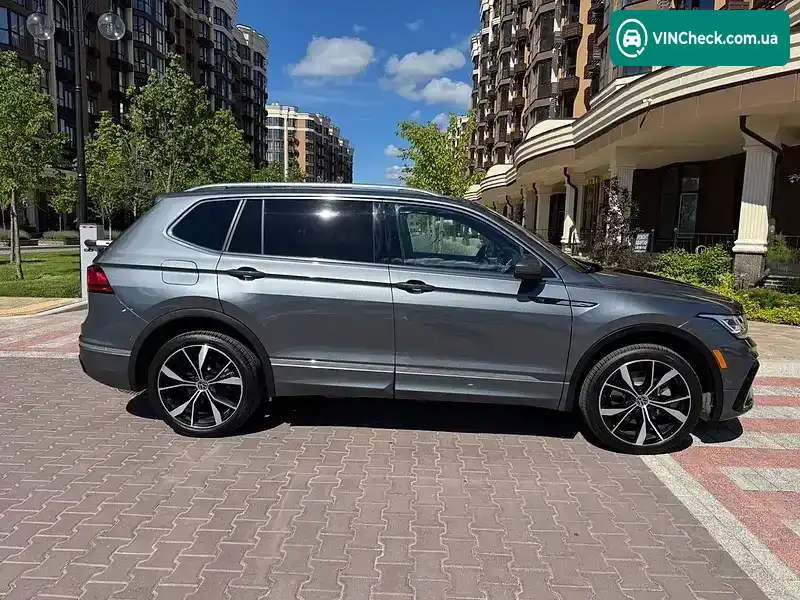 Volkswagen Tiguan 2023, фото з оголошення 2 з 20, VIN 3VV4B7AXXRM034832