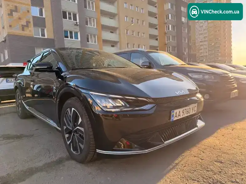 Kia EV6 2023, фото з оголошення 2 з 11, VIN KNAC381AFP5606881