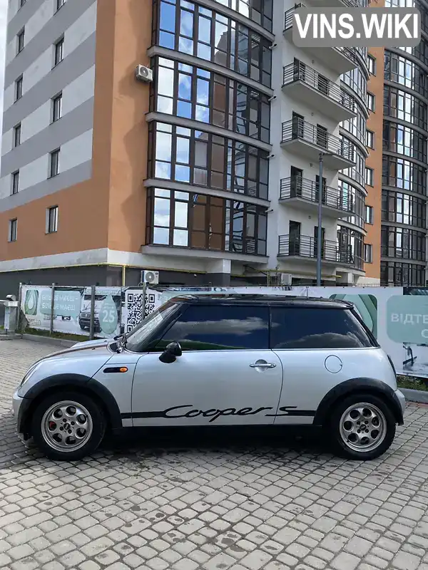 MINI Hatch 2002, фото з оголошення 2 з 17, VIN WMWRC31070TB74371