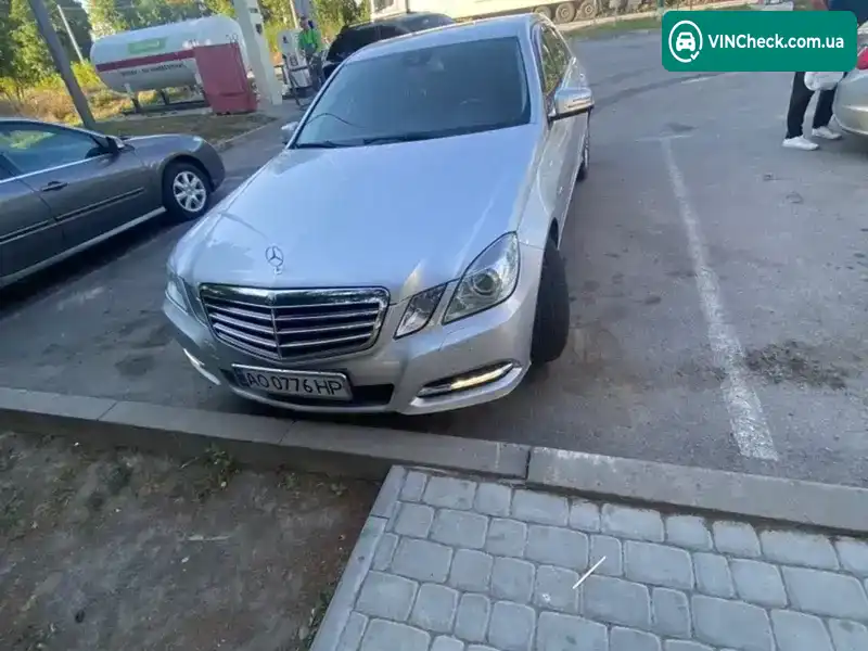 Mercedes-Benz E-Class 2012, фото з оголошення 2 з 7, VIN WDD2120021A626406
