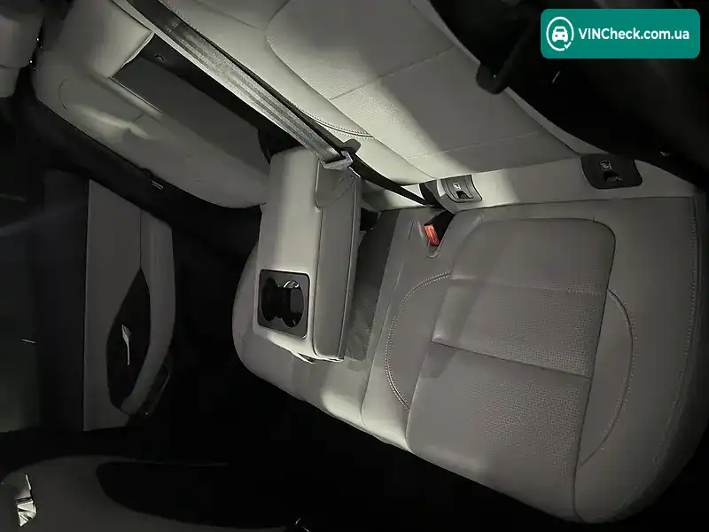 Jaguar E-Pace 2021, фото з оголошення 1 з 9, VIN SADFA2BX2M1027749