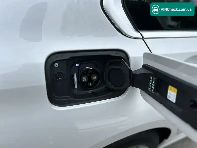 BMW I3 2025, фото з оголошення 2 з 21, VIN LBV81BE04S1B40635