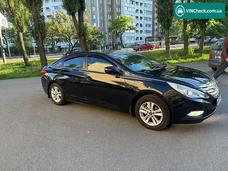 Hyundai Sonata 2012, фото з оголошення 2 з 10, VIN KMHEB41BBCA401392