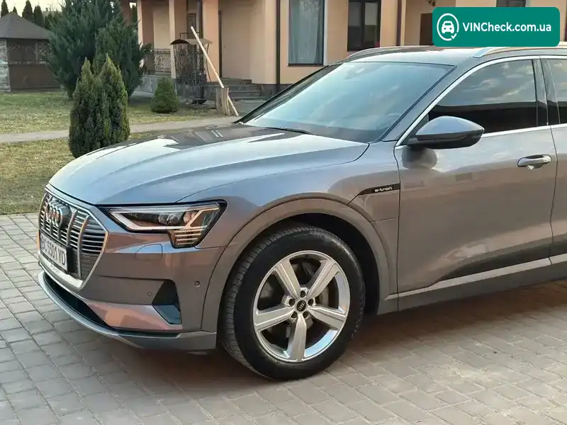 Audi e-tron 2020, фото з оголошення 2 з 21, VIN WAUZZZGE4MB009990