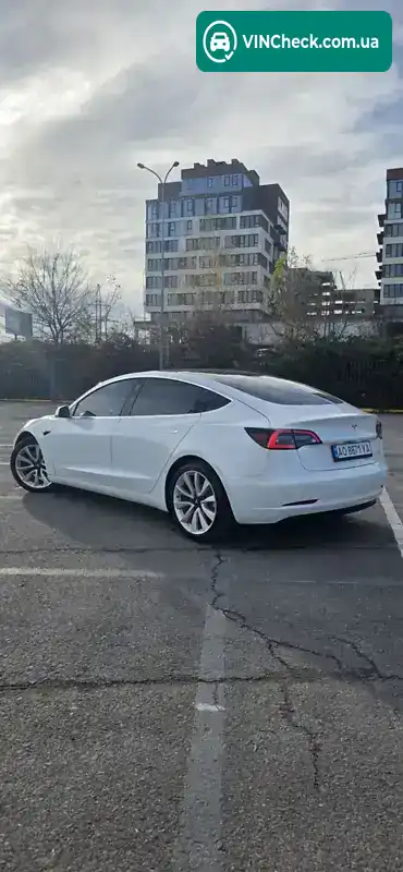 Tesla Model 3 2019, фото з оголошення 1 з 13, VIN 5YJ3E1EB3KF437283