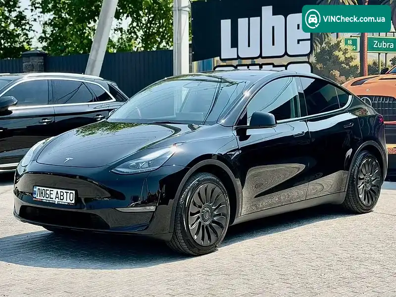 Tesla Model Y 2024, фото з оголошення 2 з 20, VIN 7SAYGAEE7SF245152