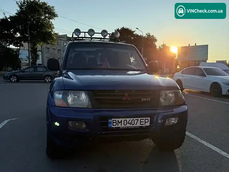 Mitsubishi Pajero 2001, фото з оголошення 2 з 15, VIN JMBLYV78W1J006008