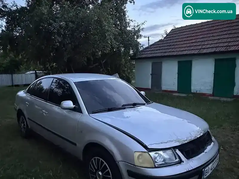 Volkswagen Passat 1998, фото з оголошення 1 з 5, VIN WVWZZZ3BZXE095200