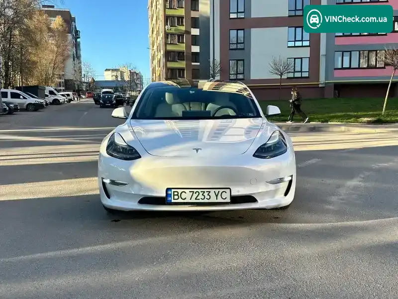 Tesla Model 3 2021, фото з оголошення 1 з 18, VIN 5YJ3E1EC1NF104528